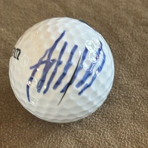 PRESIDENT Donald Trump signed autographed Golf Ball POTUS